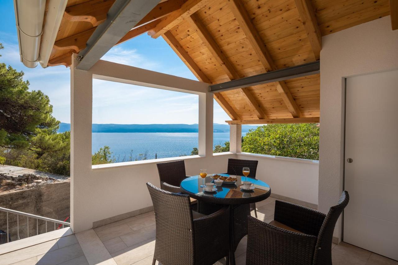 Villa Leoma With Heated Pool Marusici  外观 照片