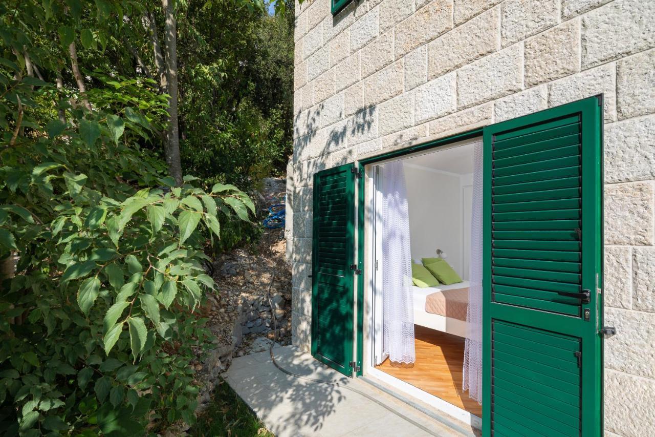Villa Leoma With Heated Pool Marusici  外观 照片